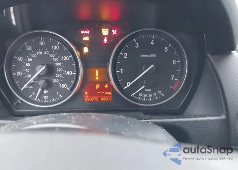 2015 BMW X1 xDrive28I z USA, uszkodzony, nr VIN WBAVL1C51FVY34670